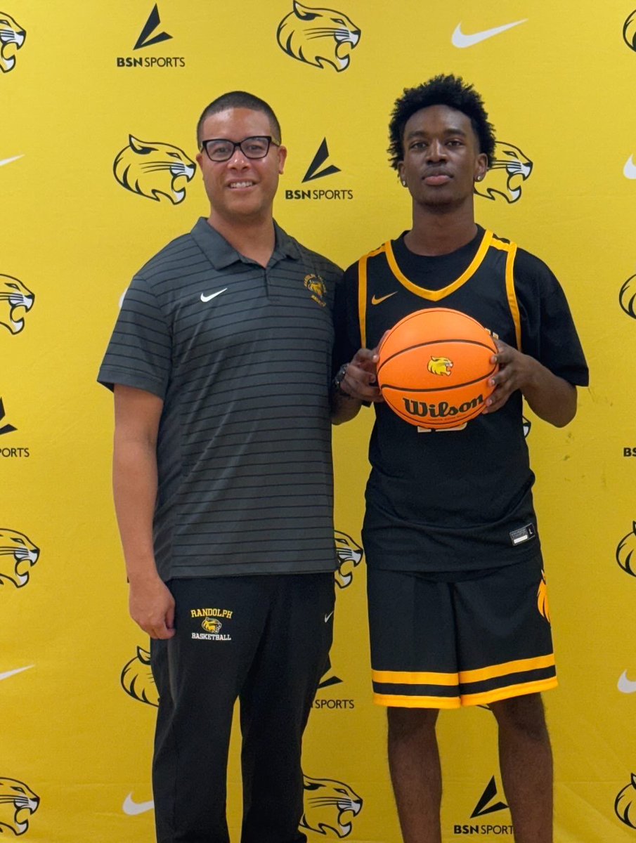 Had a great time at <a href="/RCMensHoops/">Randolph Basketball</a> thank you <a href="/Coach_Kee/">Evan Kee</a> and the rest of the Coaching Staff for taking their time out today.