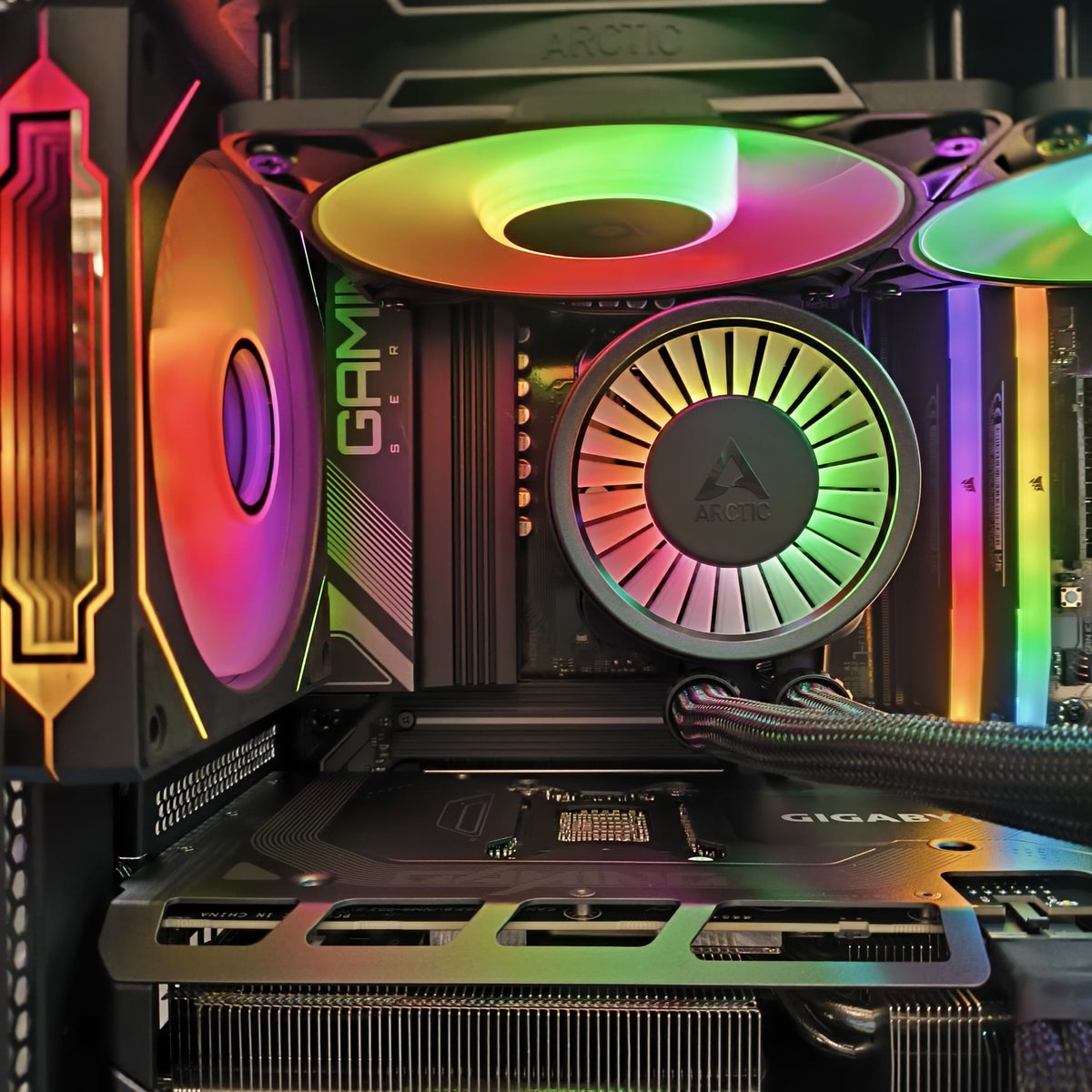 Império Multimédia tweet media