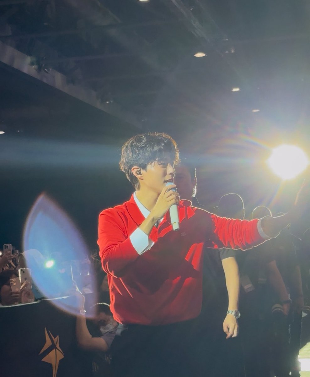 bogumwall's tweet photo. @BOGUMMY Fighting !!! Be with you 🫶🏻 https://t.co/mbTUHopGUO