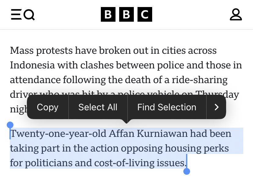 Biasain baca dulu full artikelnya jangan asal retweet, this article framed protesters as the villain here instead of emphasized police brutality. Also there’s a misleading that Affan taking part in action when in fact he just doing his job (delivery the order)