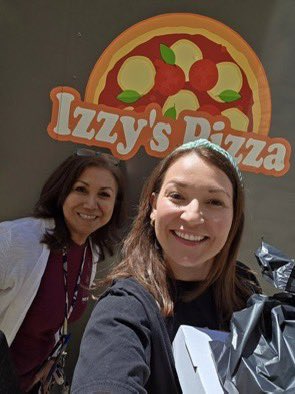 Thank you to our Stinson PTA -college shirt day and Izzy’s pizza! 🍕 We are enjoying our Friday #SkyhawkPride #vhawks