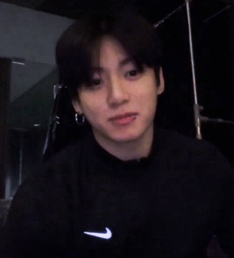 elisbethx's tweet photo. #taekookau 🔞

Jungkook is terribly exhausted from his cardio workout. Taehyung thinks it still isn't enough. He comes over to fix that. https://t.co/5kmwFvuHhu