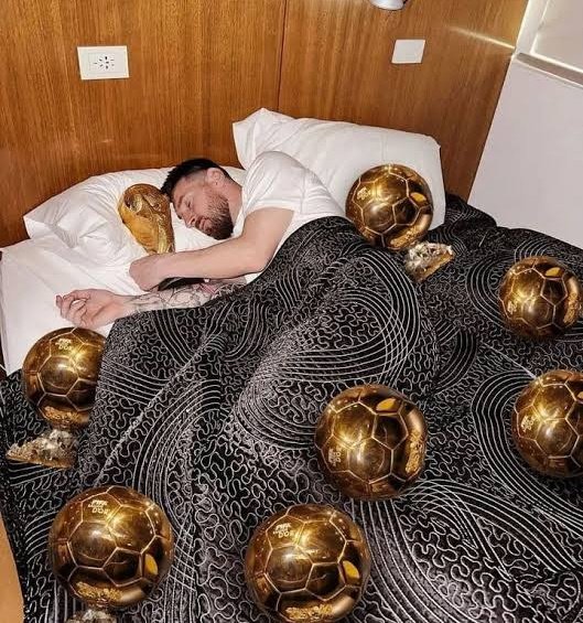 AlexOluoch_'s tweet image. The real 🐐 has WON it all and now he's enjoying his vacation in the US. 🐐