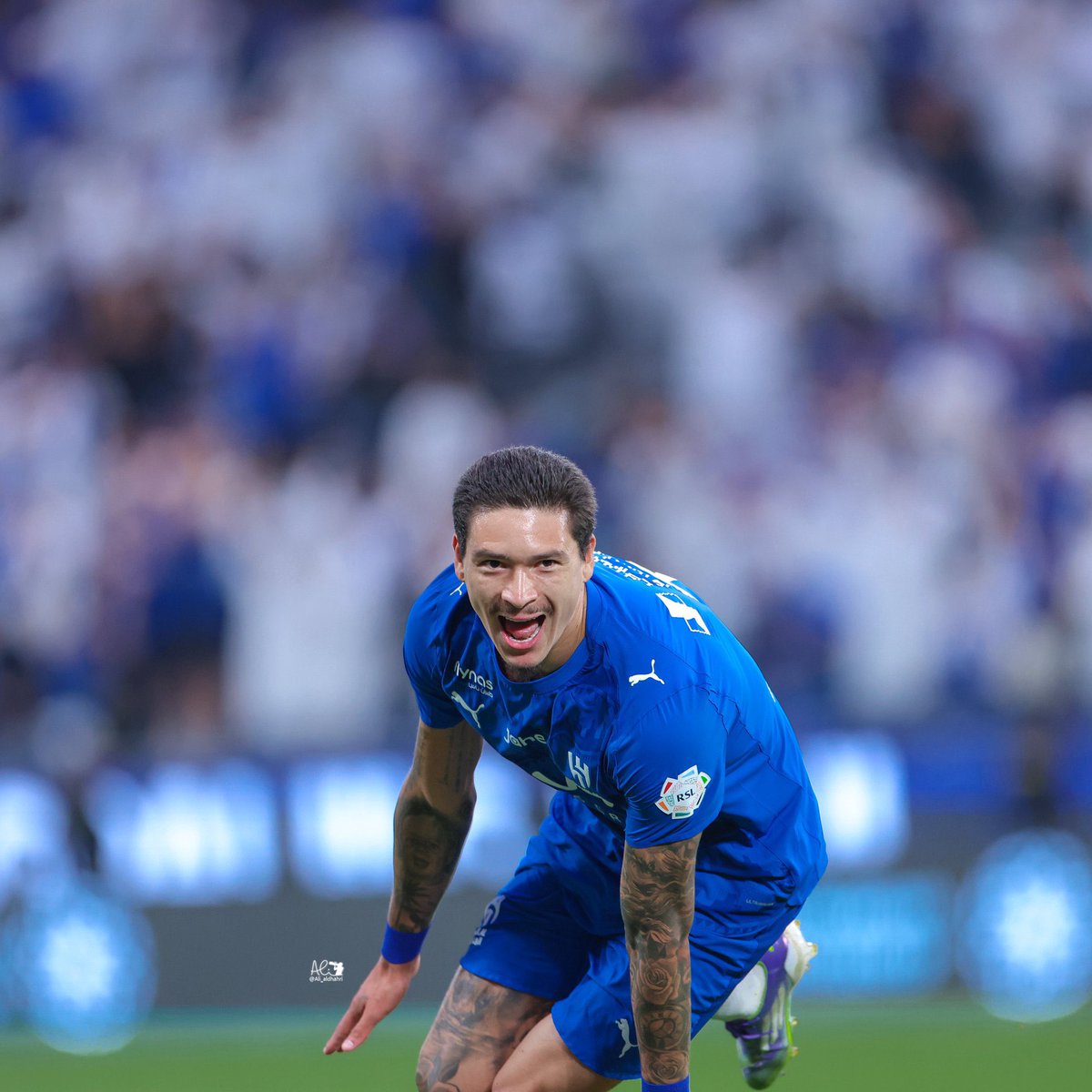 #الهلال_الرياض
العاهه اللي رفضها الصغير والكبير من جمهور الهلال 

الله يعين بس