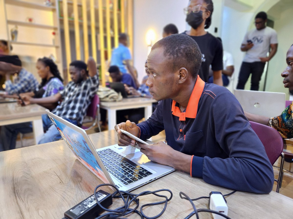 3reeHaus tweet media