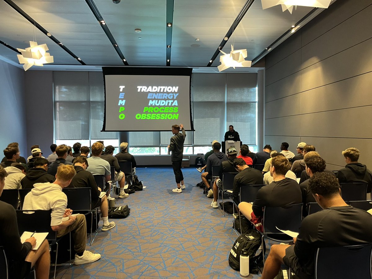 stevenrosen_'s tweet image. Fired up to be back with @JaspersBaseball and an incredible group of dudes and workers. 
#ManhattanProject