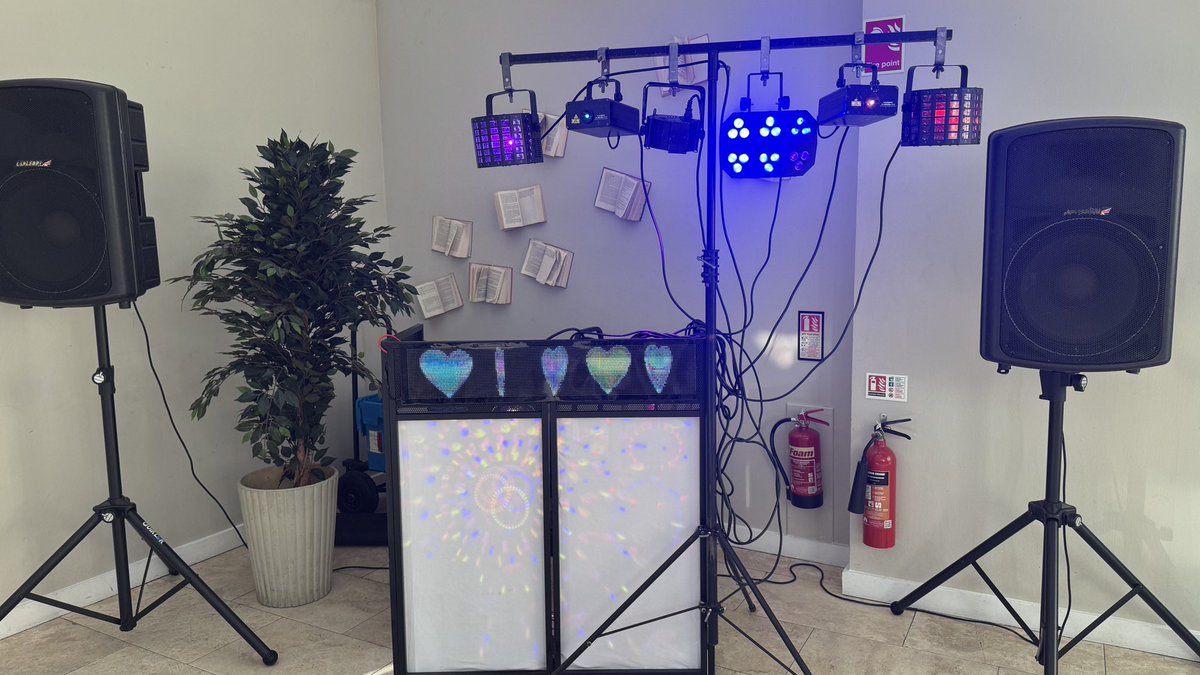 Nipped in to see Dad on the way to tonights Wedding #DJ