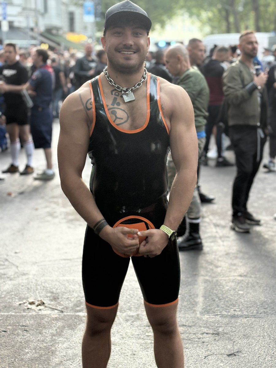 Piglet Storm (@pigletstorm) on Twitter photo 