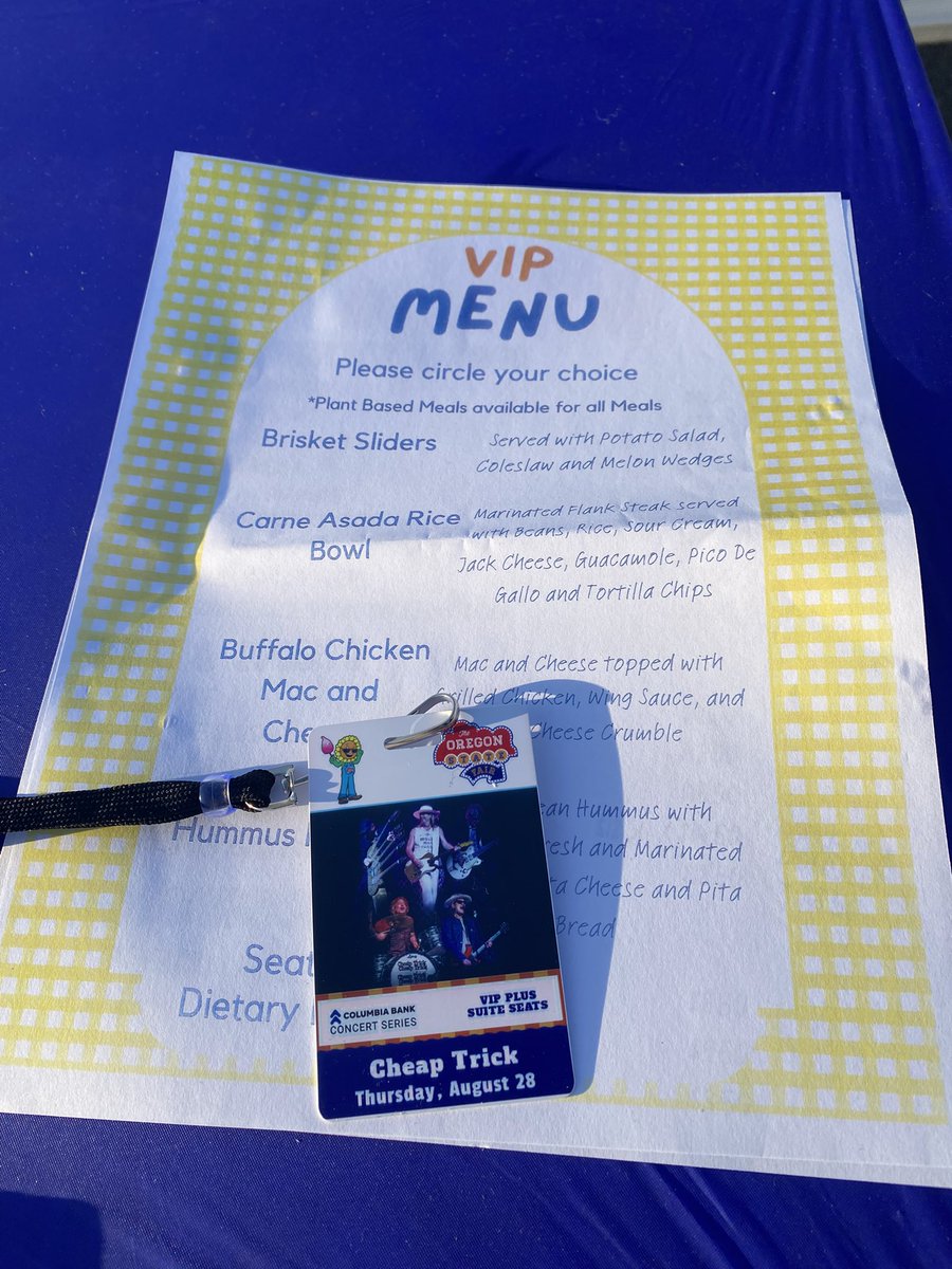 theygone238's tweet photo. Thanks to @cheaptrick and @OregonStateFair for a wonderful evening im my wife and I so so needed. Worth every penny.
#Oregonstatefair https://t.co/ff0mXJ3XpC