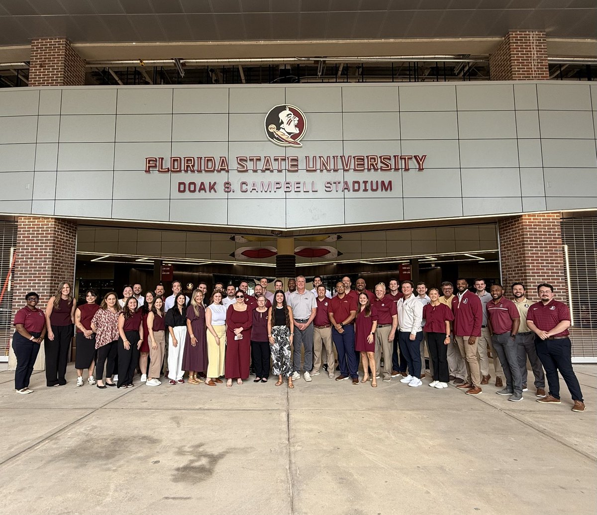SeminoleBooster's tweet photo. Seminole Boosters staff rocking their 𝙂𝘼𝙍𝙉𝙀𝙏 and 𝙂𝙊𝙇𝘿 for #CollegeColorsDay! 

Can’t wait for game day tomorrow! 🏈

#GoNoles | #OneTribe https://t.co/4zA5Xp3qBn