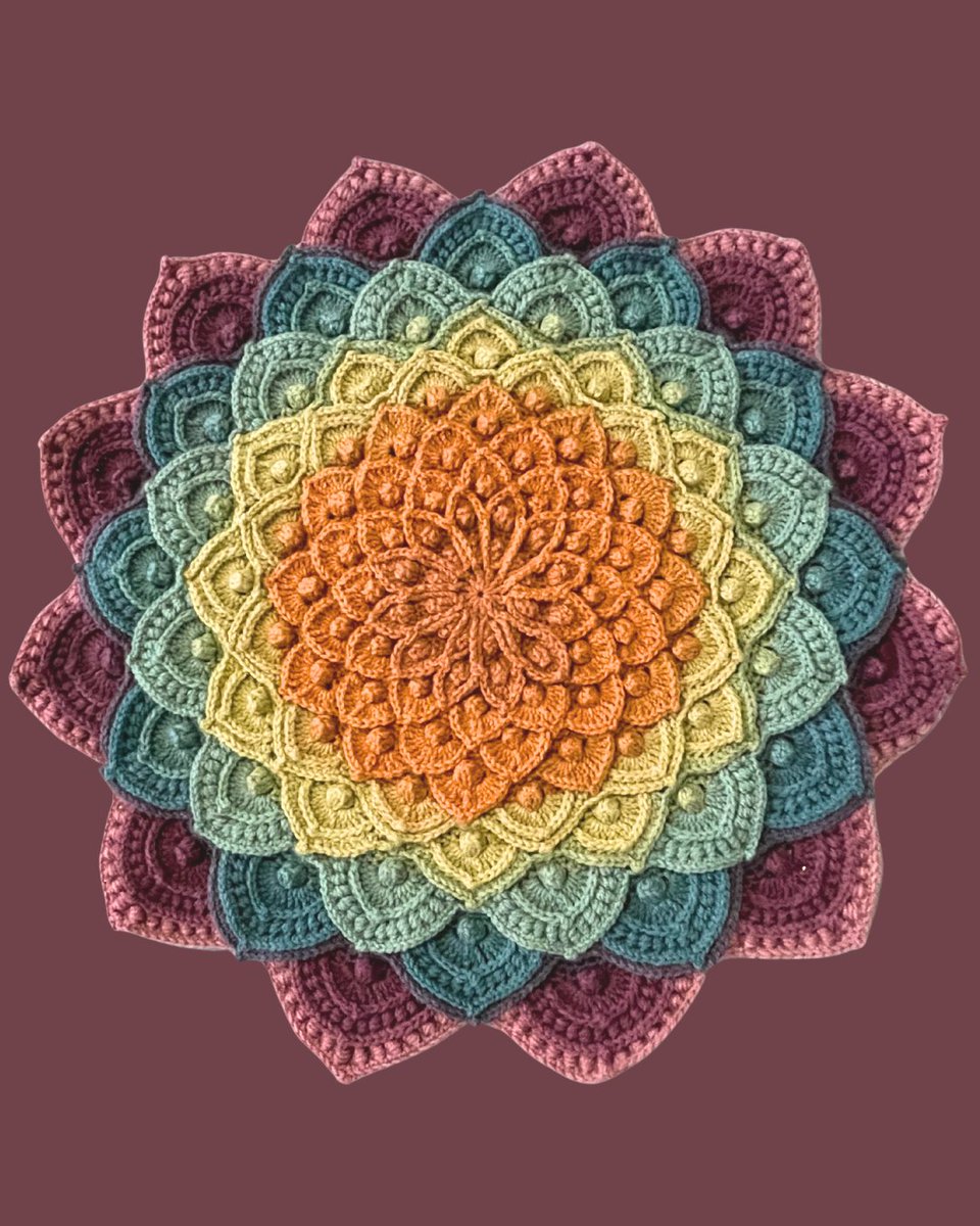 _bekins's tweet photo. Meet the Bekins Team! Sarah is our Safety &amp; Development Coordinator and has been with Bekins for 9 years!

She is wonderful at creating a welcoming environment for our new hires on Orientation Day.

Outside of work, Sarah loves to crochet mandala wall hangings!🧶 https://t.co/VVMmeNVGk8