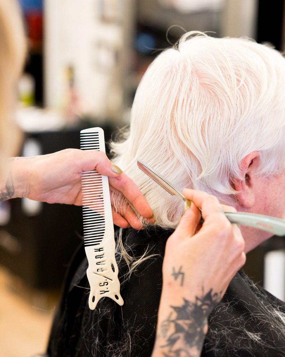 LROsolutions's tweet image. Brand glow-up in full effect ✨ 📷

We brought our cameras to Bobbie B Studio to capture content for her refreshed brand and soon-to-launch website. 👀 💇

#OttawaPhotography #BrandPhotography #HeadshotsOttawa