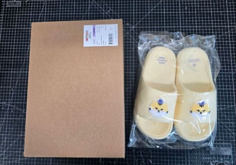 mingissues's tweet image. 🐯 REPASSE DE VAGA!!

Ceg Birthday Café da Yoon
Chinelinho da yoon

R$200,00 + nacional

&amp;gt; Valor pra mim + nacional pra gom
&amp;gt; Ceg da Malu @jayoonsgirl
&amp;gt; Item já na casa da GOM
&amp;gt; Repasse por motivos financeiros 
&amp;gt; Feedbacks no perfil dela