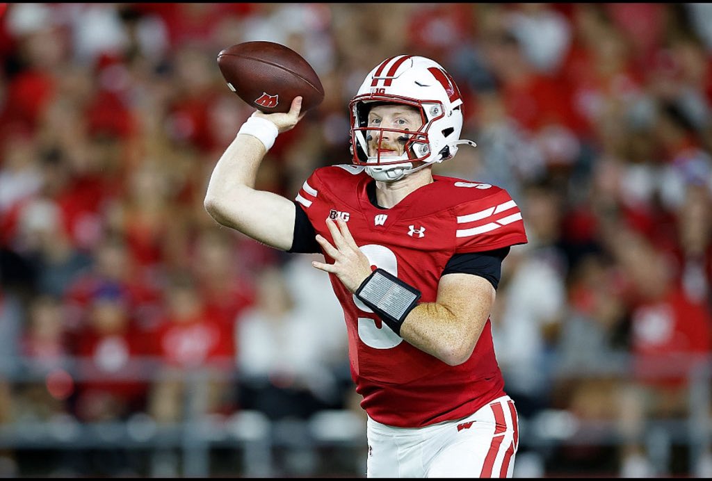 Sources: Wisconsin QB Billy Edwards had a clean MRI today and his status is week-to-week, which eliminated the worst fears after leaving the opener with a non-contact injury. He sprained his knee against Miami University and a precise timetable for return  isn’t known.