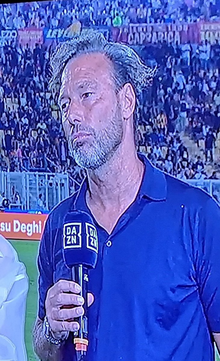 ♥️LUKAS 🖤 (@lukaspeedtriple) on Twitter photo Mia moglie non vuole che io faccia lo stesso taglio.... E non capisco perché.
Marcolin aiutami <a href="/DAZN_IT/">DAZN Italia</a> Mia moglie non vuole che io faccia lo stesso taglio.... E non capisco perché.
Marcolin aiutami <a href="/DAZN_IT/">DAZN Italia</a>