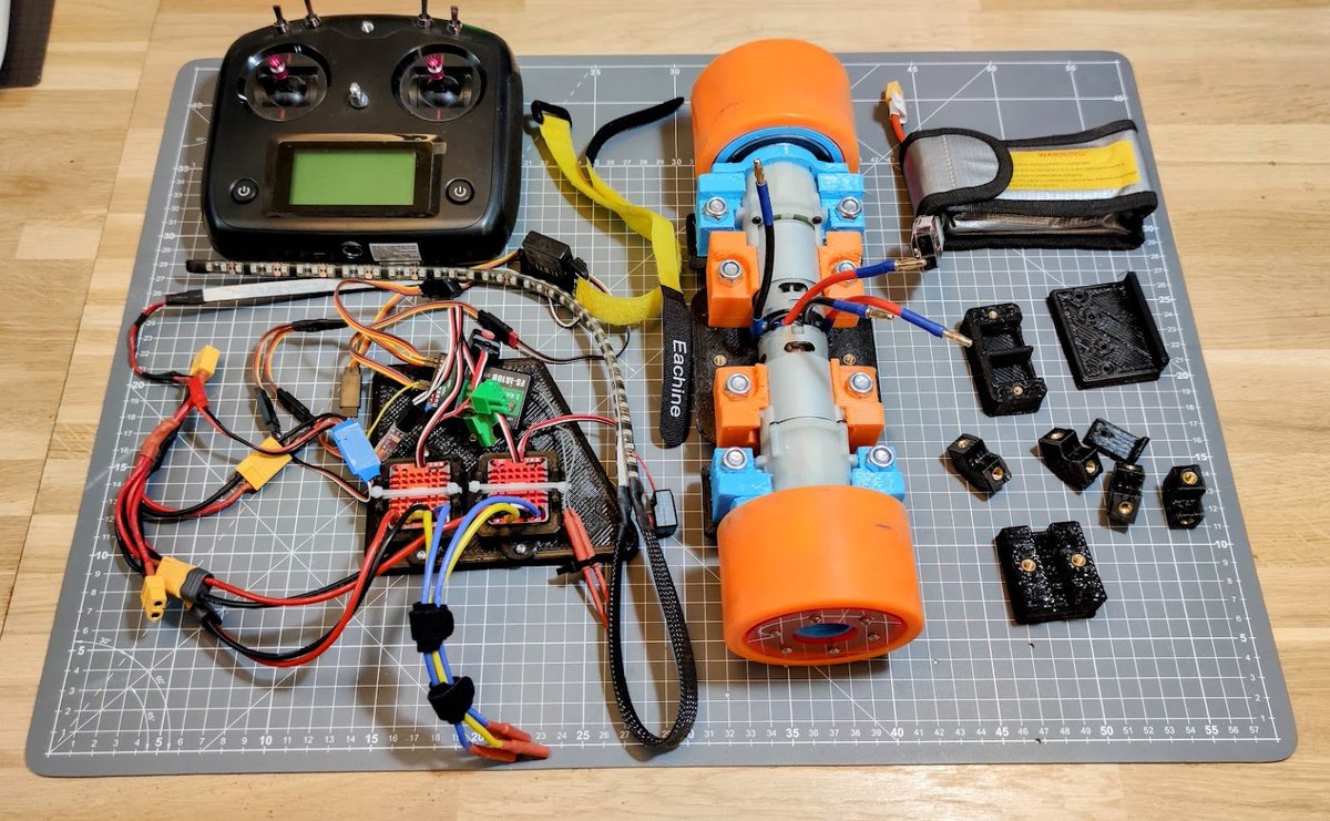 Barbatronic (@barbatronic) on Twitter photo On se retrouve ce soir à 21h en live sur twitch.tv/barbatroniclive pour débuter un nouveau petit projet 🎉
Visuel (presque) non contractuel 😉  
#freecad #robotic On se retrouve ce soir à 21h en live sur twitch.tv/barbatroniclive pour débuter un nouveau petit projet 🎉
Visuel (presque) non contractuel 😉  
#freecad #robotic