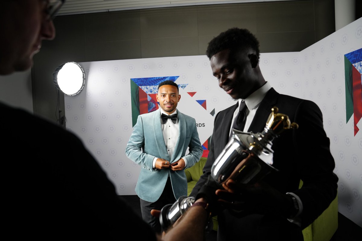 PFA's tweet photo. #OTD 29.08.23 🏆

@Arsenal’s starboy Bukayo Saka was PFA Young Player of the Year. ⭐️ https://t.co/DAo7S9Cddm