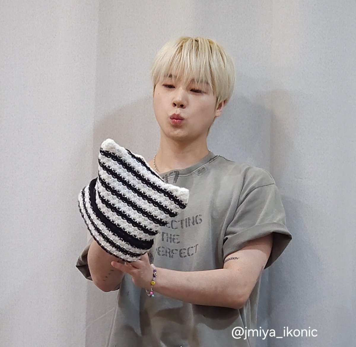 김콘익 tweet media