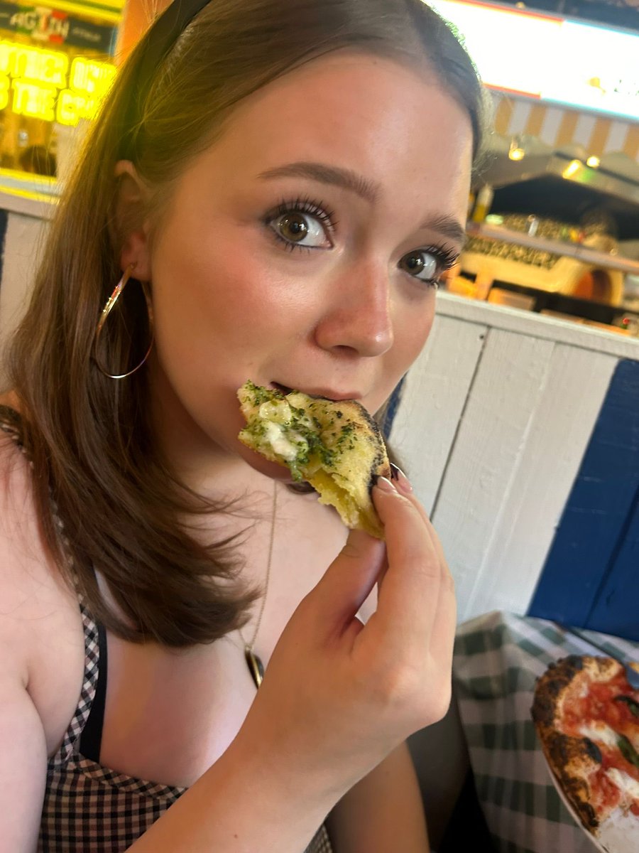 Lovely couple of days in Manchester with Littlun. The concert ended at 9.30 so we were all in bed by 10.30 (ideal! 🥰) Then haircut, shopping and amazing lunch at <a href="/pizzapilgrims/">Pizza Pilgrims</a> 🥰 Girls were such good company. And I might have spent my £10 <a href="/Waterstones/">Waterstones</a> voucher too 😉