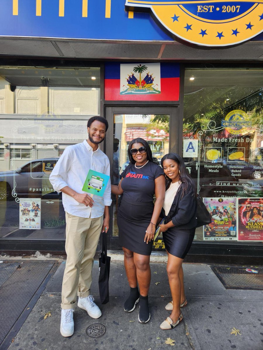 NYC_SBS's tweet photo. It was another packed week at SBS! We:

✅️ shared resources for both small biz &amp; jobseekers at #HopeforHarlem
✅️ joined @NYCDDC on Staten Island to share info on city contracting
✅️ met small biz owners in Brooklyn w/ the @littlehaitibk team

Follow us for more! https://t.co/LfkJRmRHKR