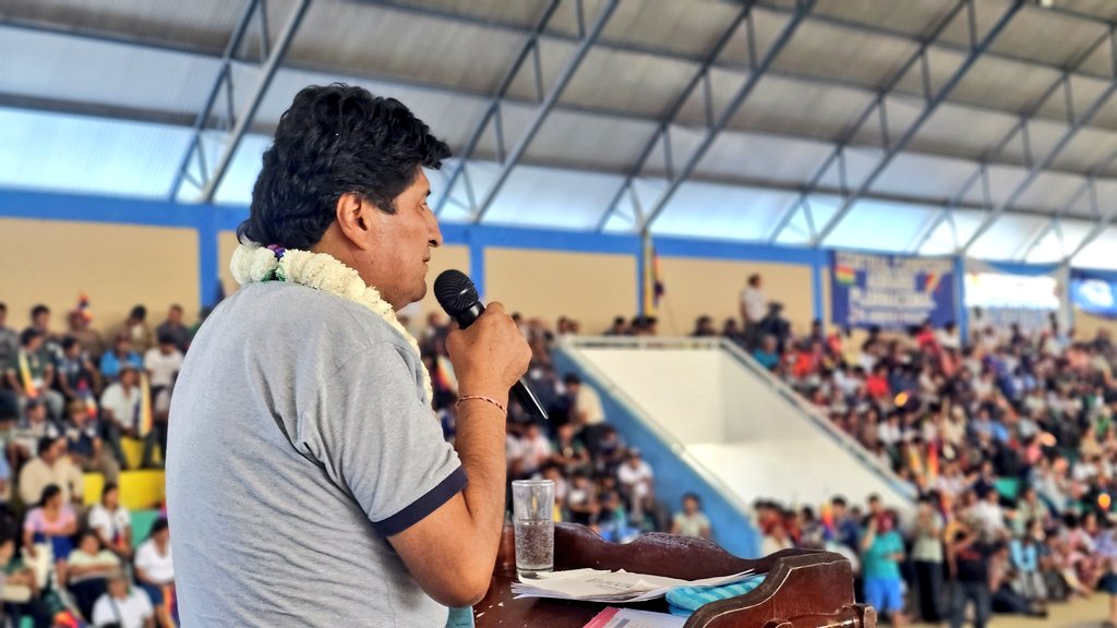 Hoy, en la inauguración del XXVIII Congreso Ordinario de la Federación Especial de Trabajadores Campesinos del Trópico de Cochabamba, revisamos nuestra historia y refrescamos la memoria colectiva para expresar nuestro repudio al saqueo del imperios de nuestros pueblos del abya