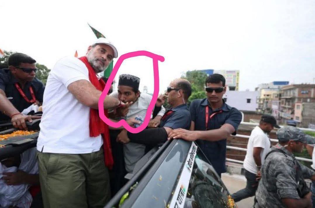 MuddAzeem's tweet photo. जुम्मन कन्फर्म जन्नती 😁
#AIMIM @asadowaisi @ShayarImran #AkhtrulIman #BiharPolitics #BiharElections2025 #Jumman https://t.co/uD7BCF1a3n