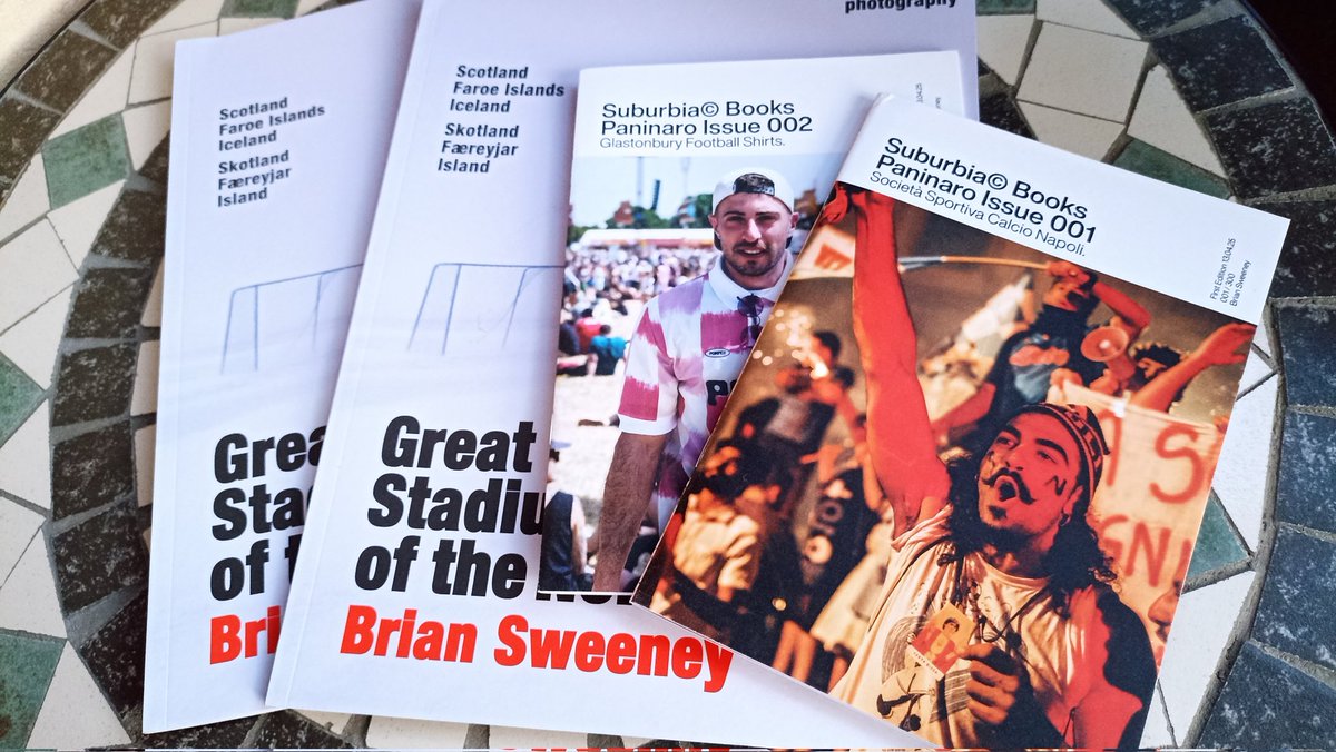 A special delivery from Mr. Sweeney.
Many thanks for the great publications!

#BrianSweeney #Paninaromag 
#GreatStadiumsoftheNorth