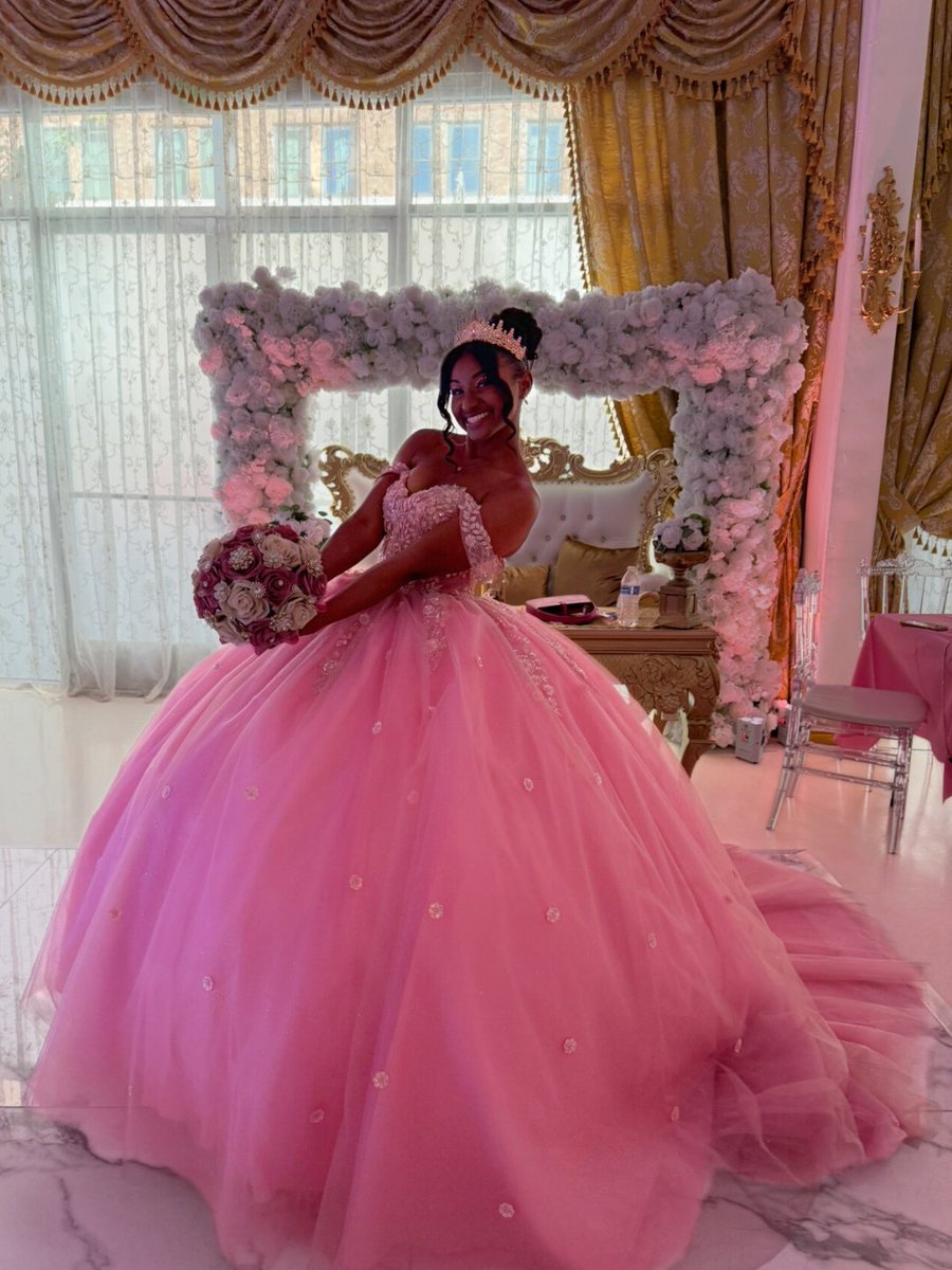 TheGSPalace's tweet image. Khloe is serving real-life Barbie in this bubble gum pink dream! 💕✨ Sweet 16 never looked this flawless! #BarbieVibes #Sweet16 #TheGlassSlipperPalace #Venue #LosAngeles #Pink