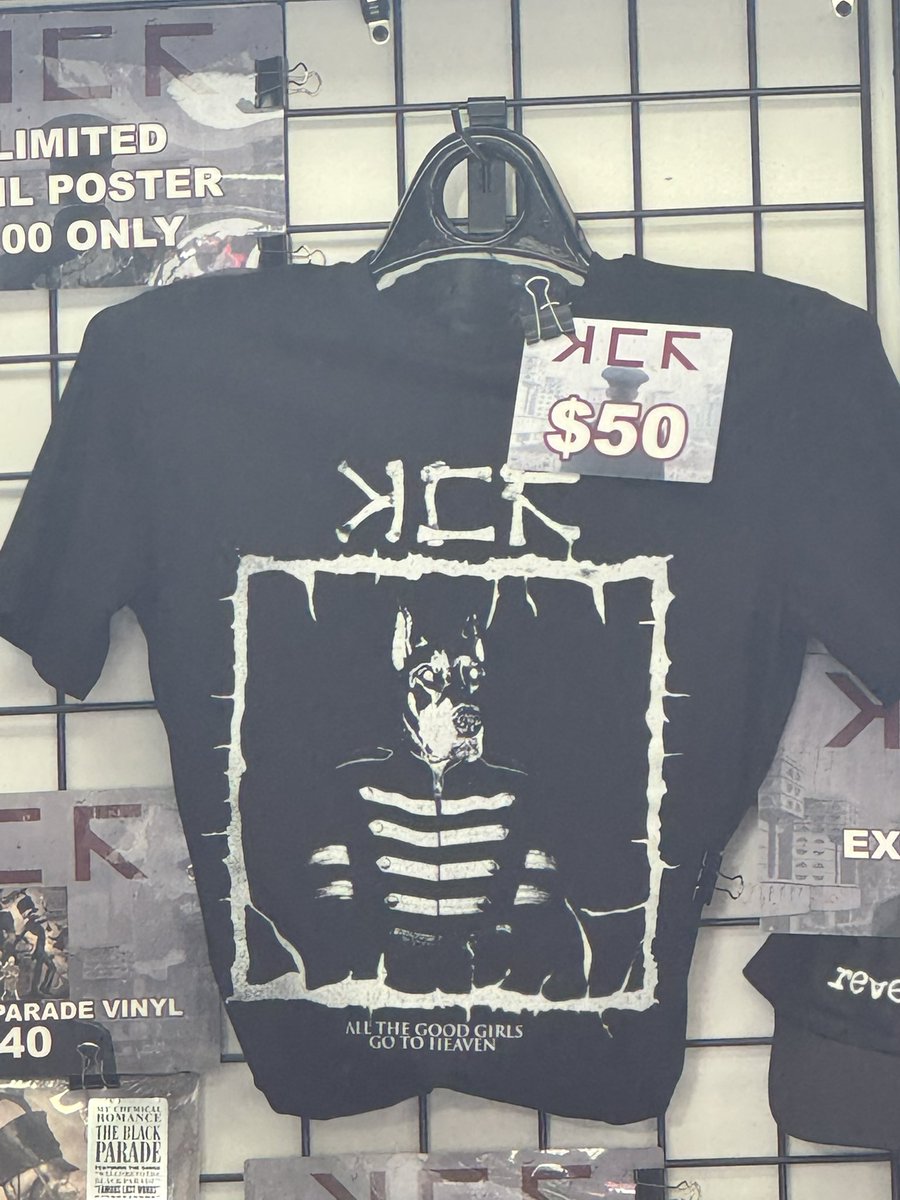 MCR merch line is open! The line is moving, the two new items seem to be the one the band posted on insta and this one