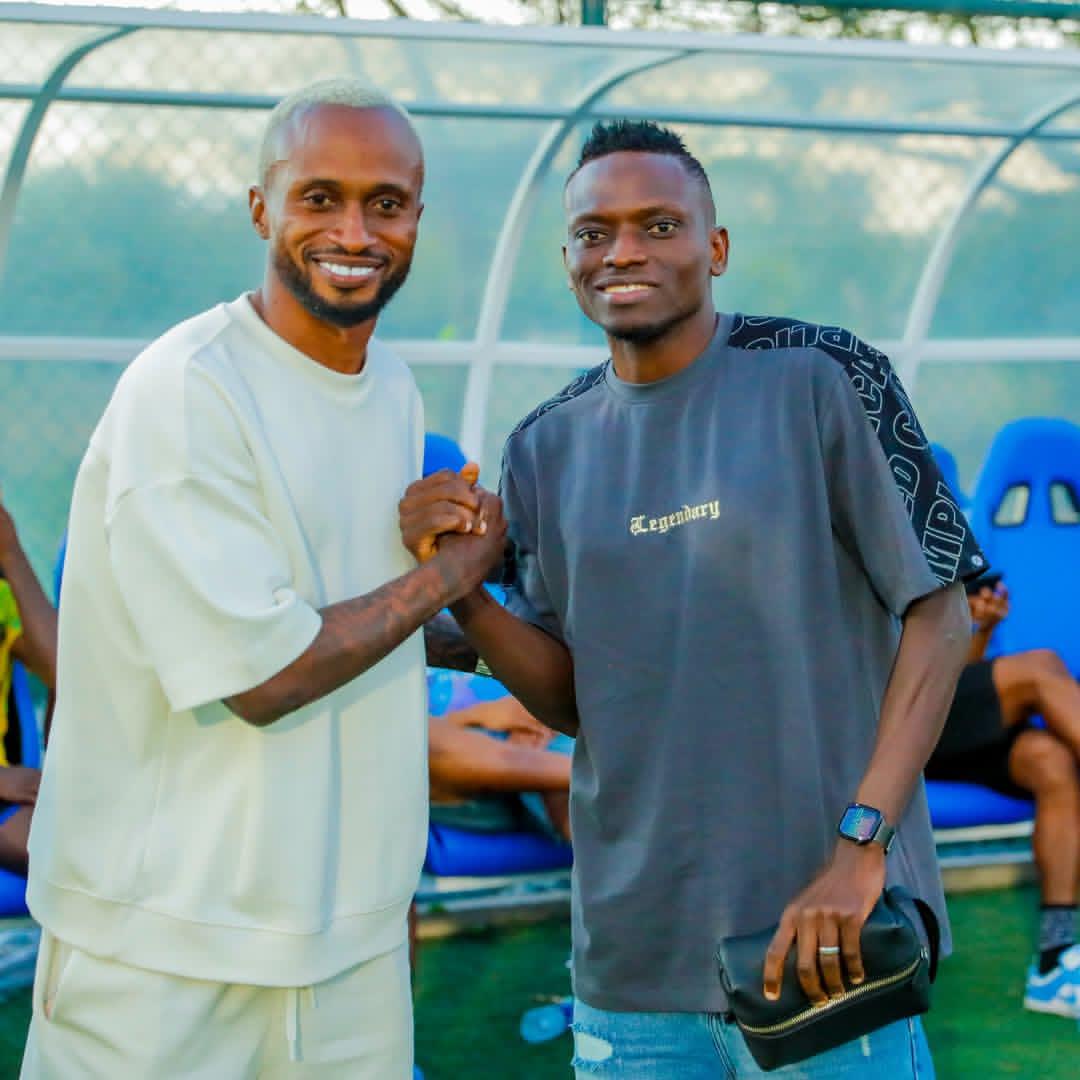 For the First time 🇹🇿Muhammed Hussein Zimbwe Jr Joins Yanga SC 🇹🇿squad from Simba SC 🇹🇿.