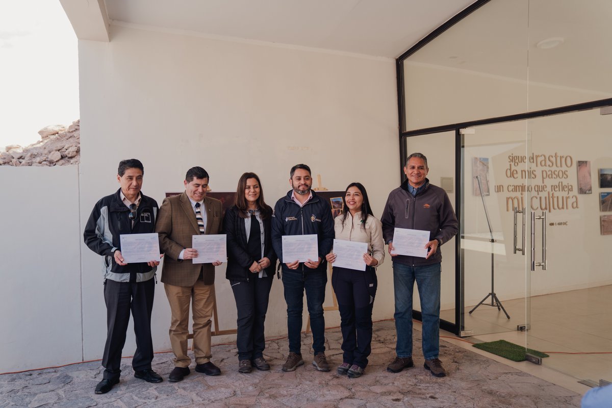 Gobierno Regional Tarapacá (@gore_tarapaca) on Twitter photo #Patrimonio ☀️
✨ ¡Un paso histórico para #Tarapacá! ✨
El Servicio de <a href="/patrimonio_cl/">Patrimonio_cl</a> dio a conocer que entregaron el formulario al Centro del Patrimonio Mundial de la #Unesco, para solicitar que el Complejo Arqueológico #GeoglifosdePintados sea incorporado a la Lista Tentativa #Patrimonio ☀️
✨ ¡Un paso histórico para #Tarapacá! ✨
El Servicio de <a href="/patrimonio_cl/">Patrimonio_cl</a> dio a conocer que entregaron el formulario al Centro del Patrimonio Mundial de la #Unesco, para solicitar que el Complejo Arqueológico #GeoglifosdePintados sea incorporado a la Lista Tentativa