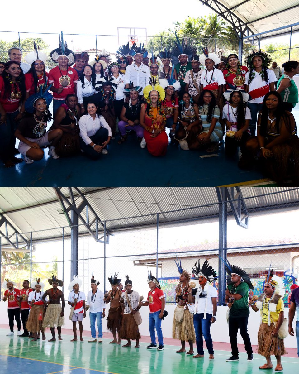 Jeronimoba13's tweet photo. Hoje foi um dia especial em #Ibotirama!

Chegamos para cuidar da população, fortalecendo a educação, a saúde, a infraestrutura e a agricultura familiar no município. Inauguramos a ampliação e modernização do Colégio Estadual Indígena de Tempo Integral Marechal Rondon, localizado na Aldeia Tuxá, e a nova sede do Colégio Odontina Laranjeira, na sede municipal. Já na saúde, toda a região será beneficiada com o novo Hospital Regional do Velho Chico.

E tem mais: ônibus escolar novinho, pavimentação no entroncamento da BR-242, equipamentos para a fábrica de vassouras ecológicas, cozinhas comunitárias, kits de horta, entre outras entregas que reforçam nosso compromisso com o povo baiano. Seguimos trabalhando com respeito às raízes e atenção a cada canto da Bahia.

#GovernadorJerônimo