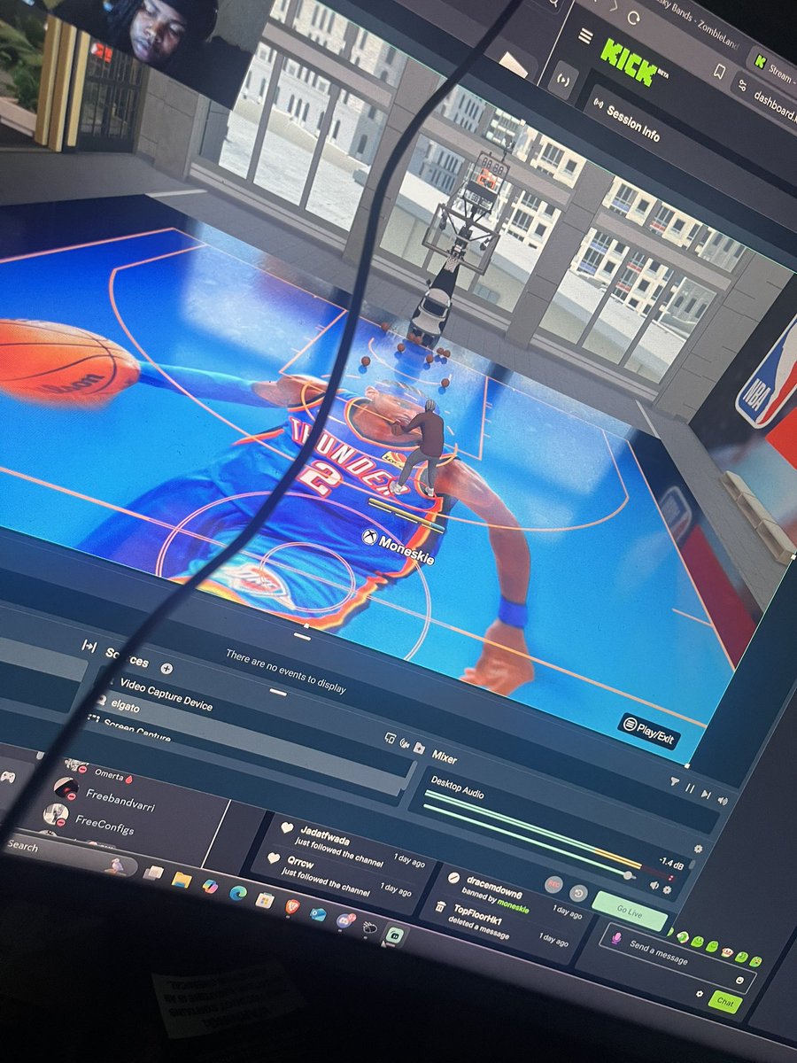 ramone!⛷️ tweet media