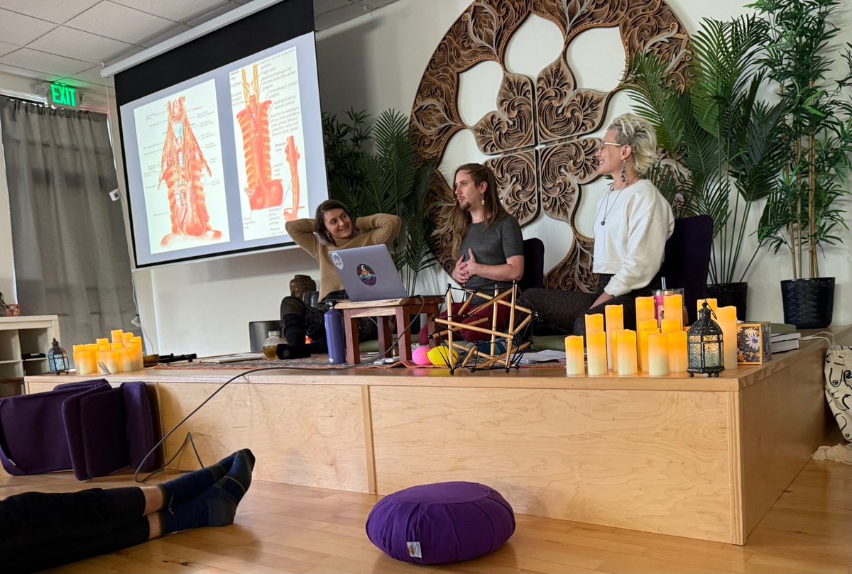 Elena Lake 🌿 (@relic_radiation) on Twitter photo Tactile & Experiential Anatomy: Get to Know Your Organs
a daylong event by me, <a href="/DrMylesDC/">Dr. Myles O'Donnell | The Somatic Chiropractor</a>, and <a href="/embryosophy/">+ big buddhi +</a> at <a href="/BerkeleyAlembic/">Berkeley Alembic ⚗️</a>! on 10/14
come see Myles release someone's shoulder from their gallbladder
or join a group choreography that reenacts embryology
& more! link below Tactile & Experiential Anatomy: Get to Know Your Organs
a daylong event by me, <a href="/DrMylesDC/">Dr. Myles O'Donnell | The Somatic Chiropractor</a>, and <a href="/embryosophy/">+ big buddhi +</a> at <a href="/BerkeleyAlembic/">Berkeley Alembic ⚗️</a>! on 10/14
come see Myles release someone's shoulder from their gallbladder
or join a group choreography that reenacts embryology
& more! link below