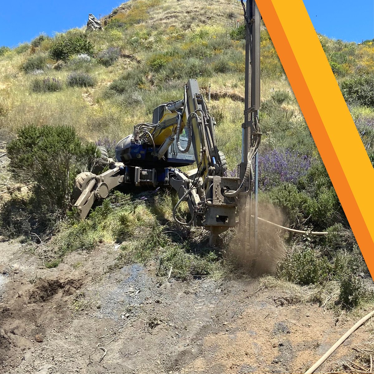 CaltransD5's tweet image. Highway Highlights: Sept. 29
Crews at Regent's Slide are working 7 days a week!
-Excavation + slope stabilization continue.
-Shear dowels are keeping the mountain in place.

⚠️For road updates, visit the Caltrans #Quickmap at QuickMap.dot.ca.gov or call 1-800-427-ROAD.