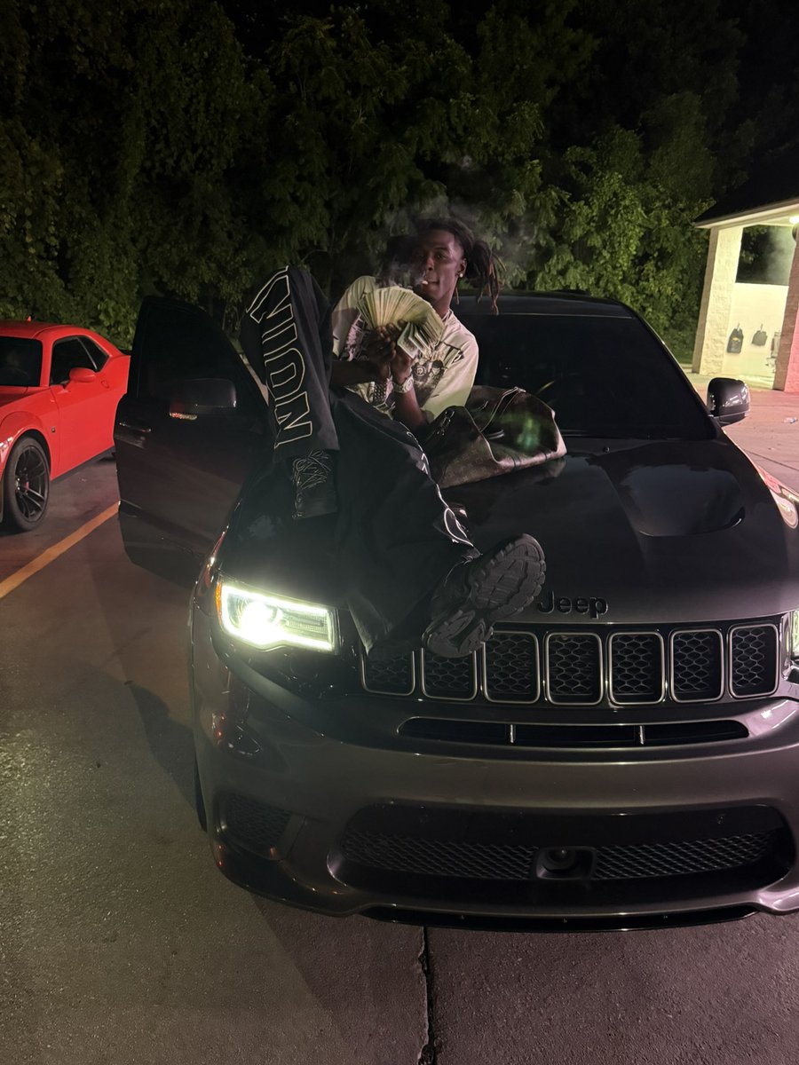 Lil Walla tweet media