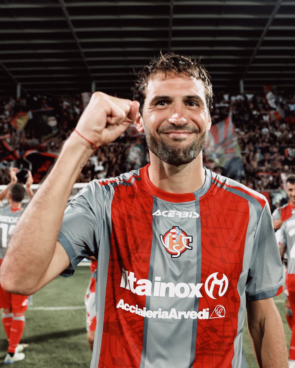 ✨ This feeling 🩶❤️

#TuttaUnAltraMusica #SeiGrAndeSolamenteTu #SerieAEnilive #Cremona #Cremonese #CremoneseSassuolo #CreSas