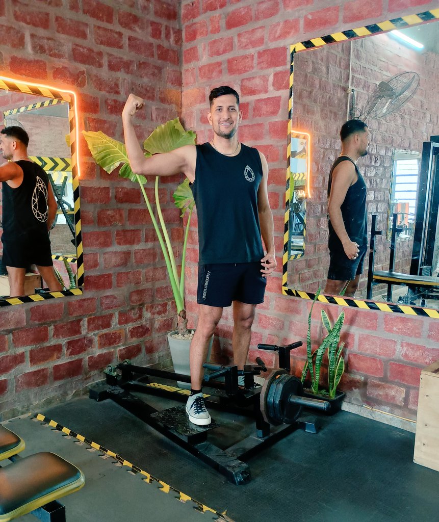 Otro día más que me hago 💪🏾 #ElFuerte