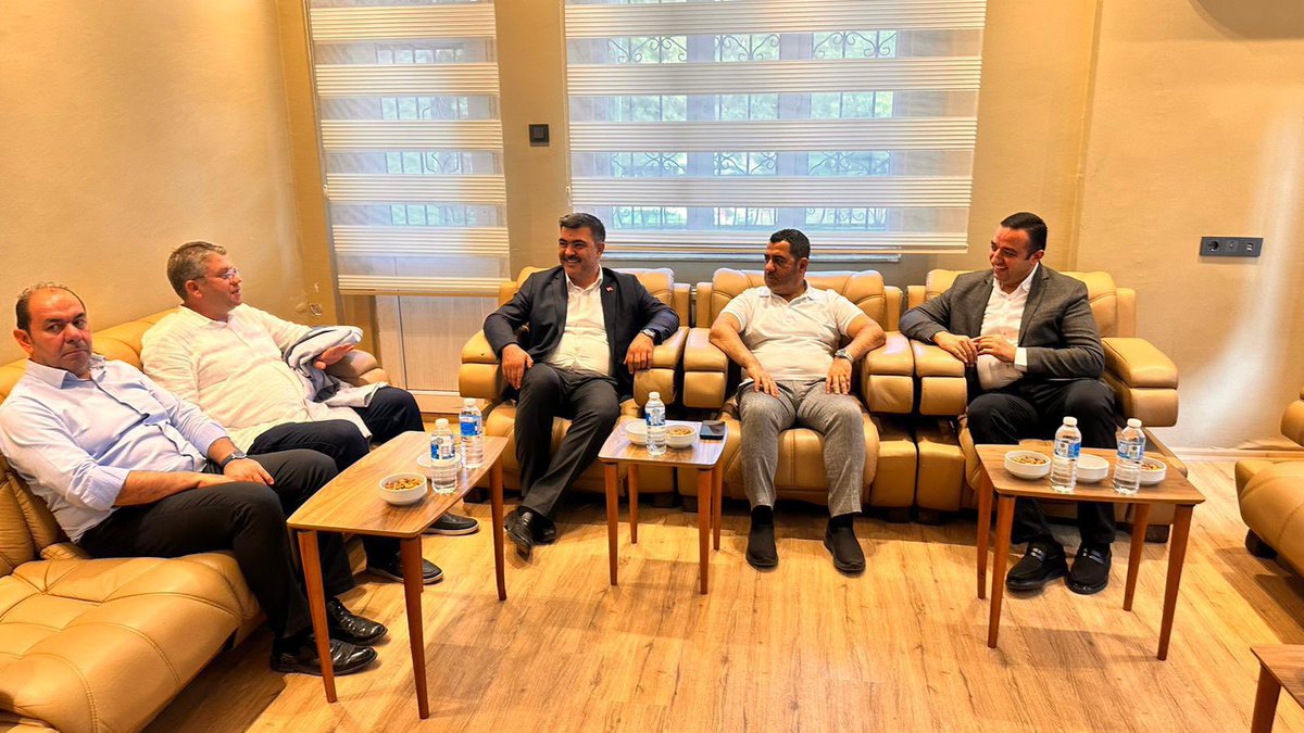 Gaziantep’in Çok değerli ve Şehrin derdi ile dertlenen Milletvekili Sn: Bünyamin Bozgeyik ile Vefa Ziyaretimizi Bekir Aslan Kardeşime yaptık..!