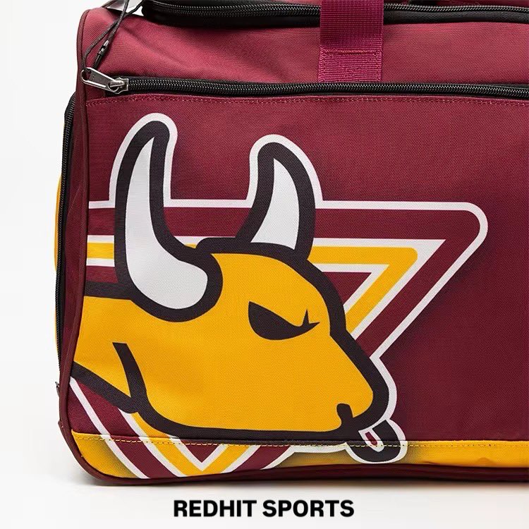 REDHITSPORTS's tweet image. 🎒 Custom Sports Backpack ⚡
We are professional manufacturers of all kinds of custom bags – from sports bags, school bags, travel bags to team backpacks with logos, numbers &amp;amp; designs 

DM us for orders 

#CustomBag #SportsBag #TeamBackpack #BaseballBag #SoftballBag #RedhitSports