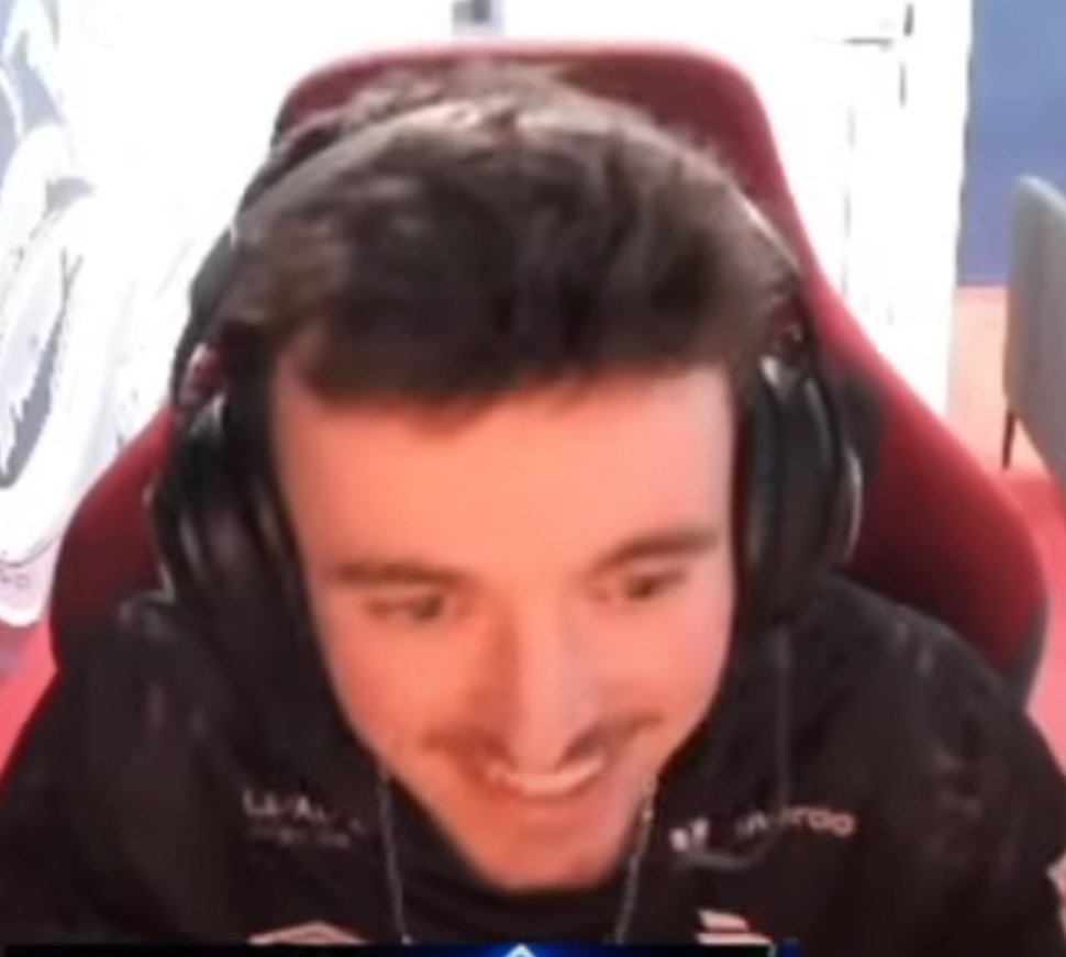 TOUJOURS PAS D'EMEA POUR VOUS <a href="/SolaryTV/">Solary 🇨🇳</a> 
PERFECT SPLIT LFL !!!! 😎