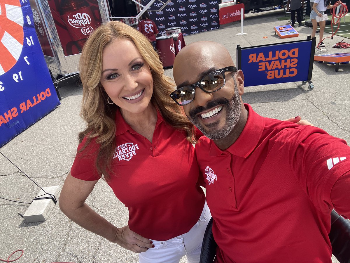 We. Are. Ready. 
Join us LIVE from 4-7 for our Tailgate PARTAYYYYY on <a href="/wsyx6/">WSYX ABC 6</a> <a href="/RodneyWSYX6/">Rodney Dunigan</a> <a href="/JayRichardson99/">JAY RICHARDSON</a> <a href="/KellyanneStitts/">Kellyanne Stitts</a> <a href="/CameronFontana/">Cameron Fontana</a> 
<a href="/TheScriptOSU/">THE SCRIPT</a> <a href="/OhioStAthletics/">Ohio State Buckeyes 🌰</a> <a href="/Brutus_Buckeye/">Brutus Buckeye 🌰</a> 🏈🏈🏈