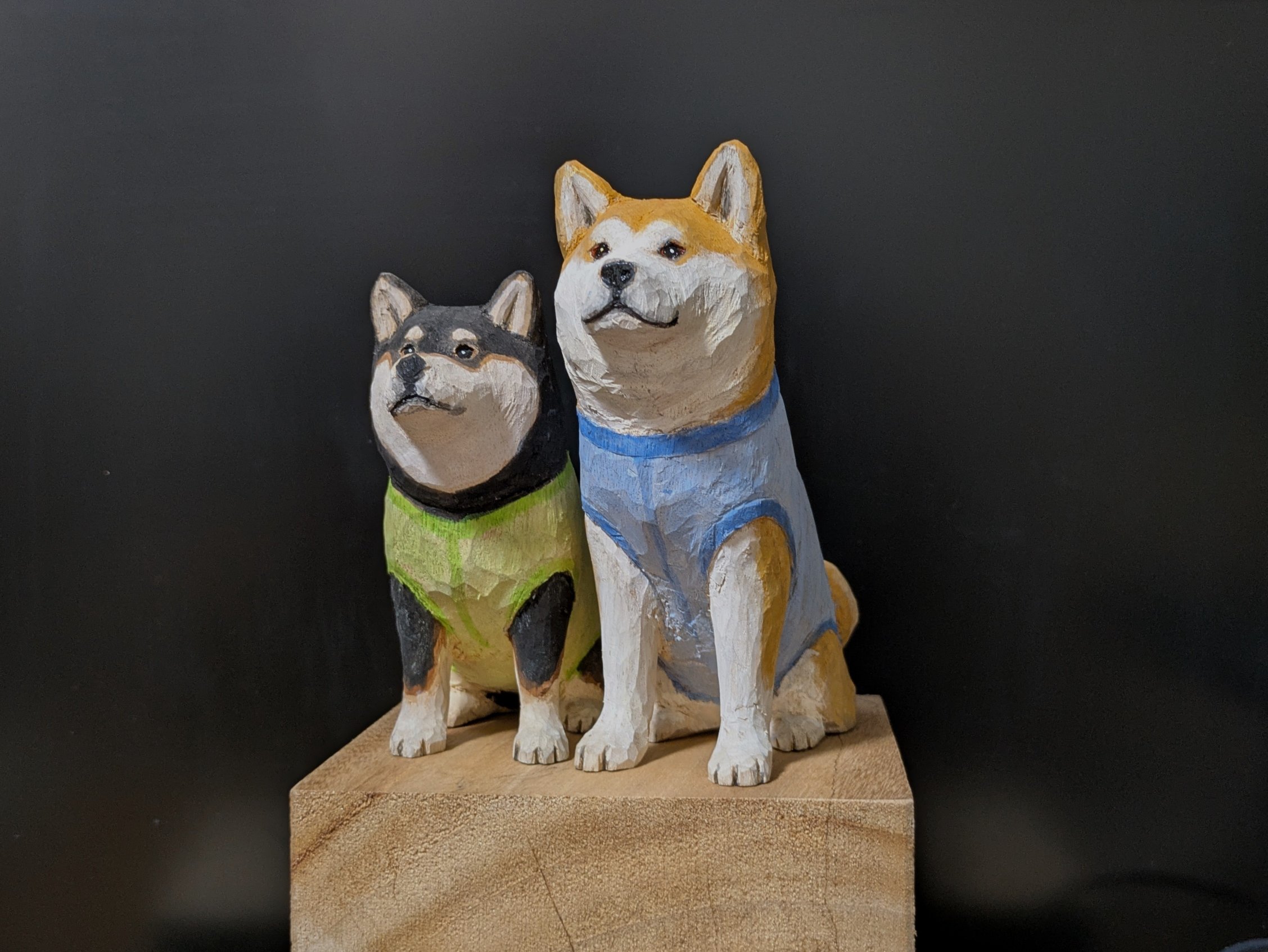 犬の頭部を持つ樹脂製彫刻 犬の頭部を持つ樹脂製彫刻 犬の頭部を持つ樹脂