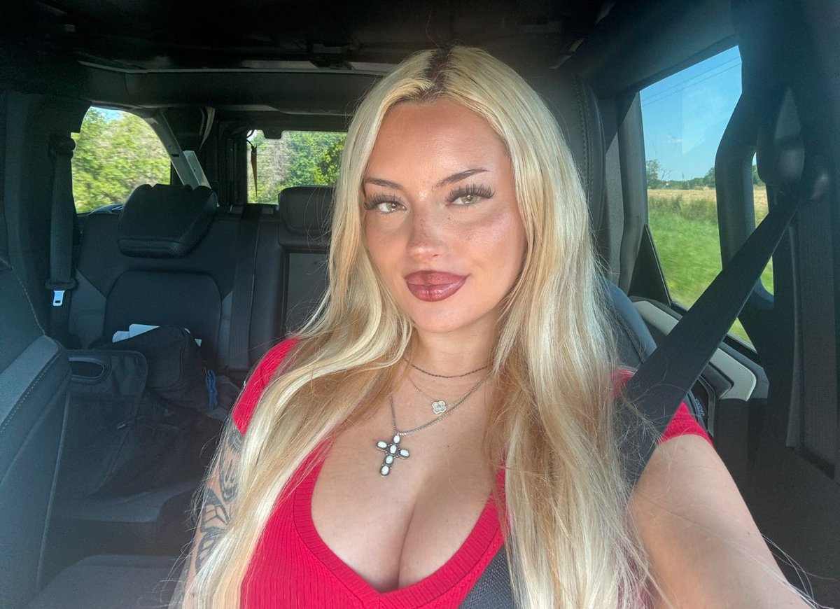 mia divine :o tweet media
