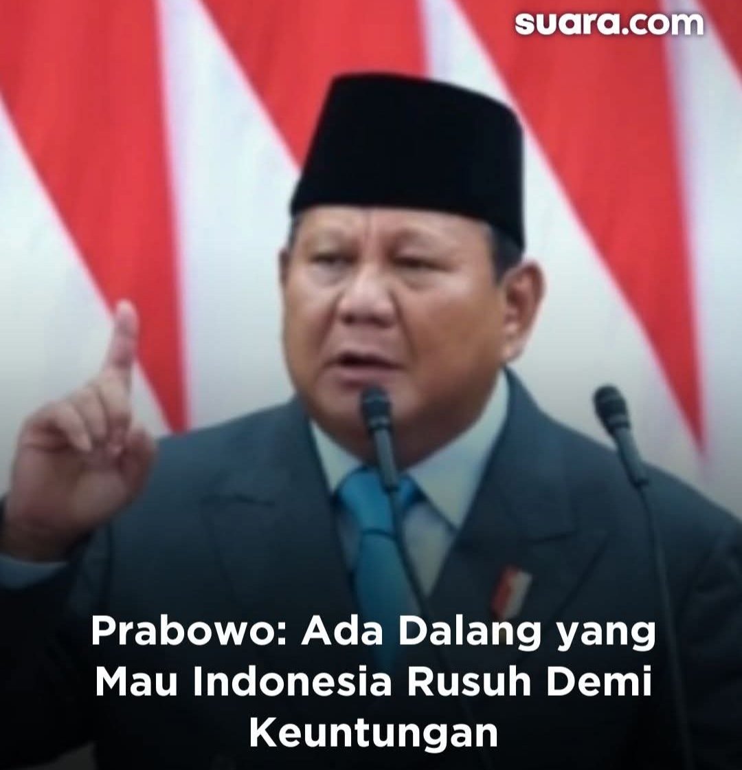 Siapa dalangnya?
Menunggu antek antek lokal bersuara untuk membela sang presiden.

Sumber masalah di tangan anda pak? Polri tidak bertanggungjawab ke level menteri seperti halnya TNI.

Berhentilah berpidato!!!
