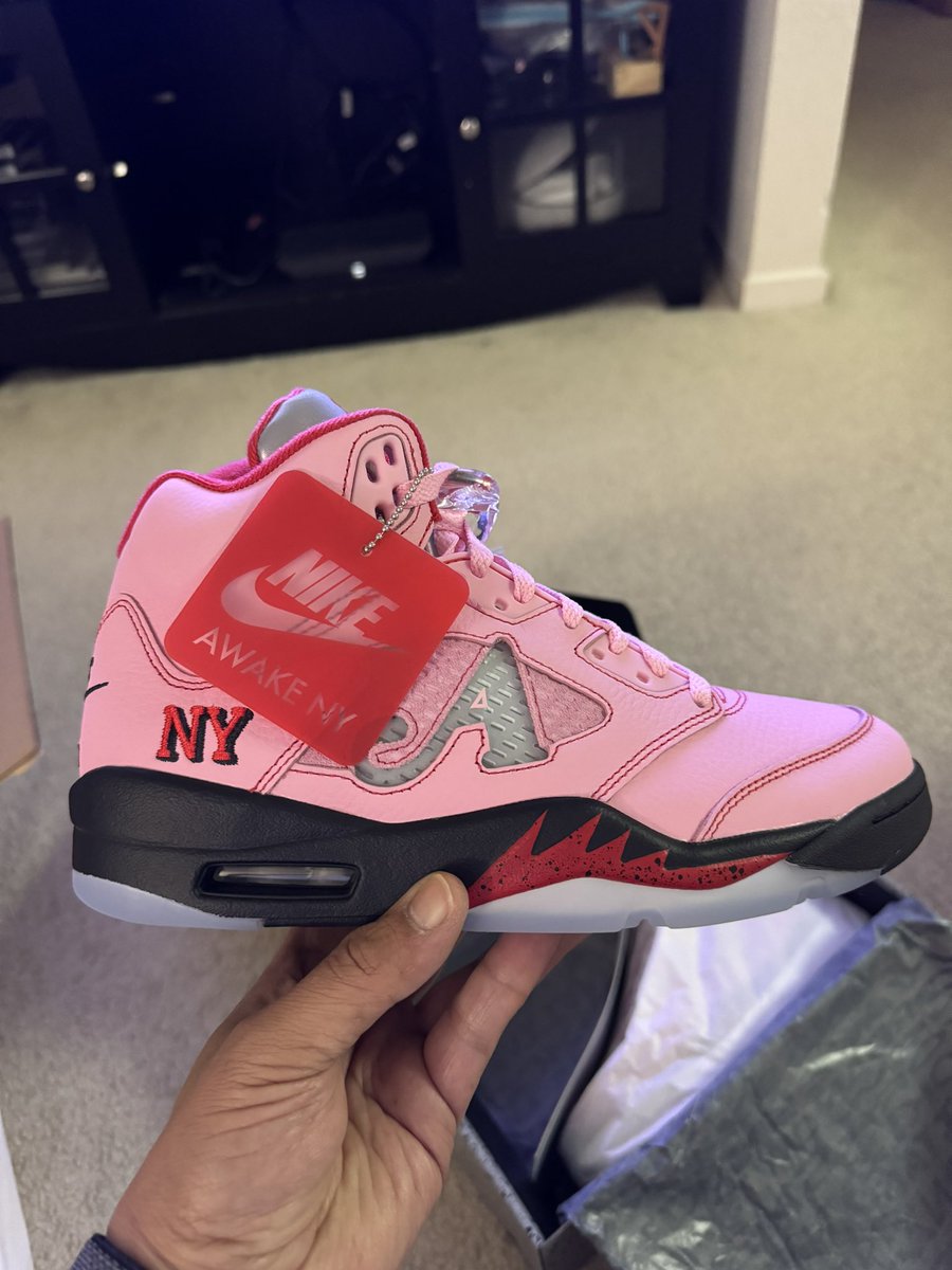 BayArea_StandUp's tweet image. #MailCall Awake NY 5’s 0001/7000
@snkr_twitr @KicksFinder @SoleRetriever