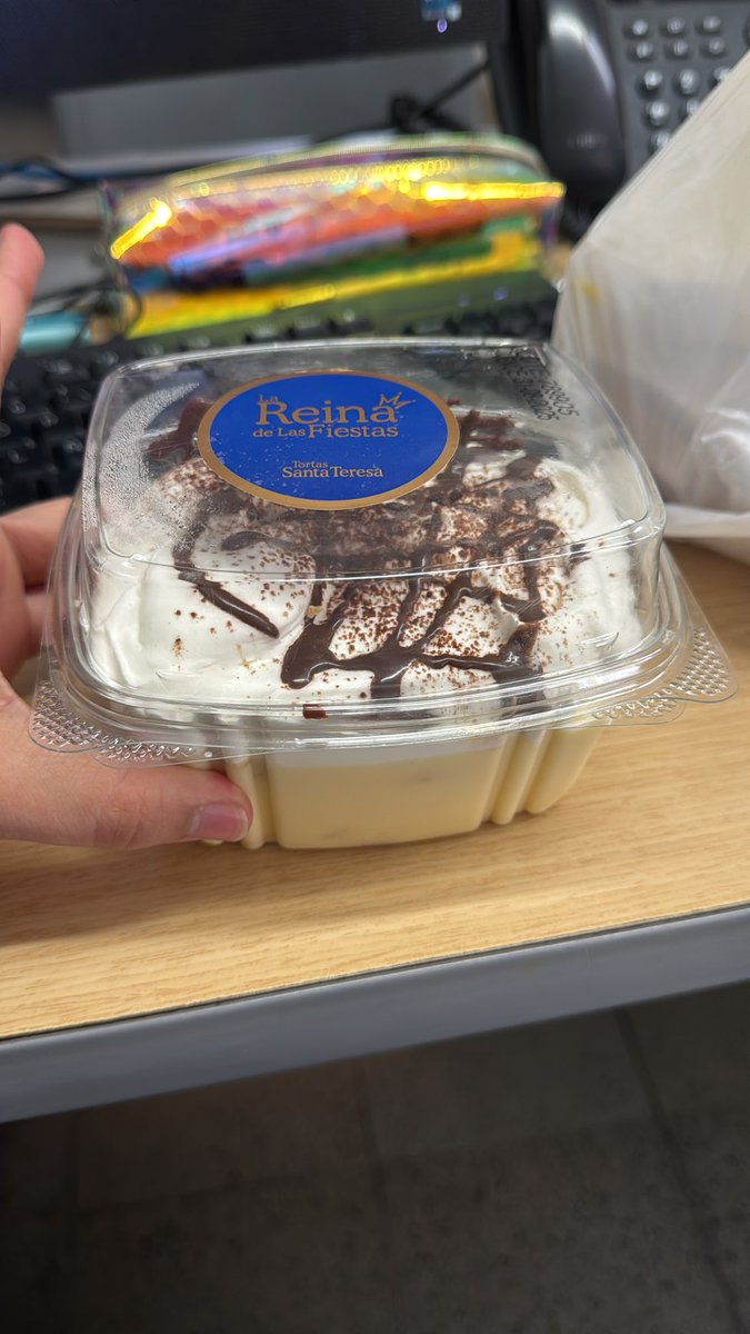 Yo considero que esto es una endulzada de tía/papá… lo sabremos muy prontamente