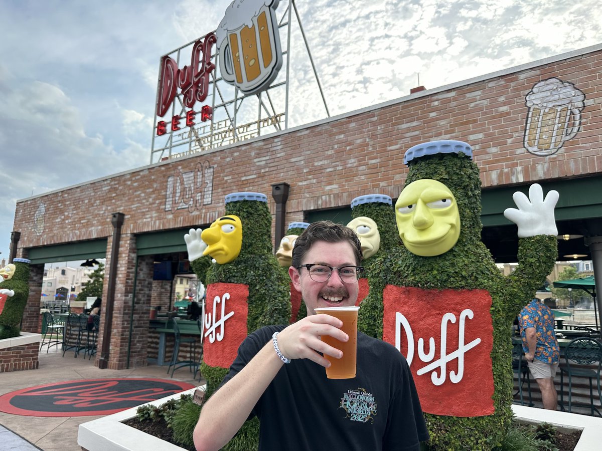 The traditional first stop of <a href="/HorrorNightsORL/">Halloween Horror Nights</a>