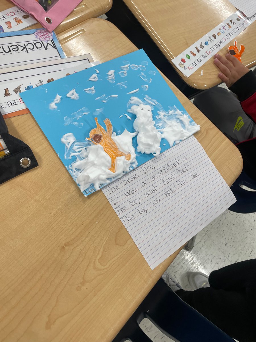Clopez121299's tweet image. 📖❄️ The Snowy Day came alive in our first grade class  as students summarized the plot and brought the story to life with creative artwork. #ReadingJoy #StudentWriting @Mr_Quintanilla1 @Azuredee123 @CISD_ML