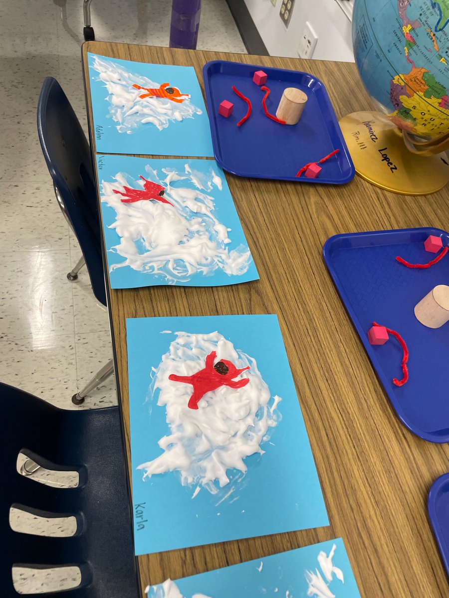Clopez121299's tweet image. 📖❄️ The Snowy Day came alive in our first grade class  as students summarized the plot and brought the story to life with creative artwork. #ReadingJoy #StudentWriting @Mr_Quintanilla1 @Azuredee123 @CISD_ML